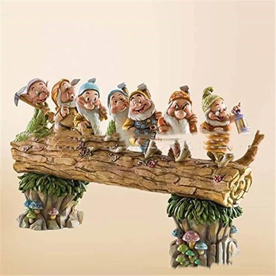 Resin Gnome Garden Décor - Garden Gnome Statue, Cute 7 Gnome Dwarfs Elves Fairy Ornaments, Resin Statue, Indoor Outdoor Decoration for Garden, Patio, Yard, Tree, Flower 15.5 × 10 × 4.5cm